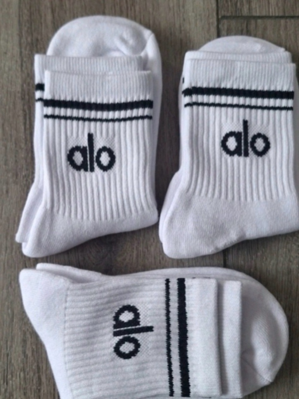 Alo Throwback socks 3 pairs brand new - Picture 2 of 2
